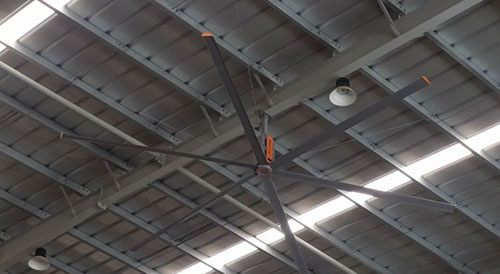 大風扇，大能量：7.3米工業大吊扇的降溫奧秘！